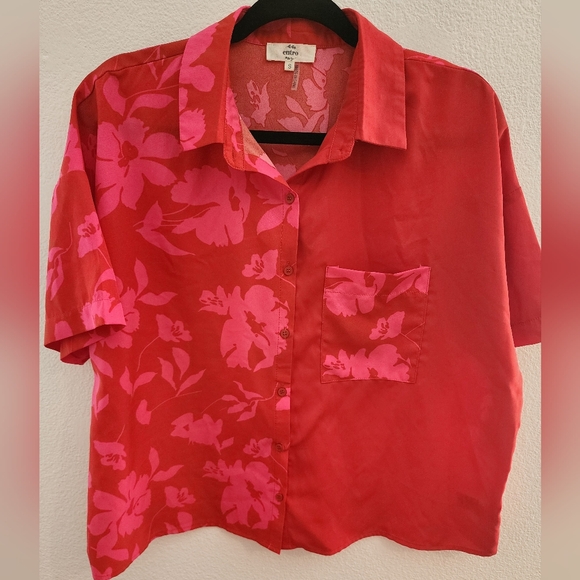 Entro Red and Pink Floral Shirt and Shorts Set Size Small - Picture 4 of 6